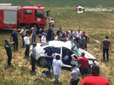 Մեծ վթար Սյունիքում.Բախումից հետո Lada-ն հայտնվել է ձորում. վարորդները տեղափոխվել են Սիսիանի զինվորական հոսպիտալ (ֆոտո)
