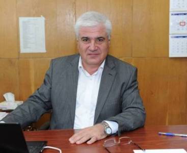 «Հրապարակ». ԵՊՀ ռեկտորի ԺՊ-ն՝ ծպտյալ բիզնեսմե՞ն. Նա սերտ կապեր ունի նախկինների հետ