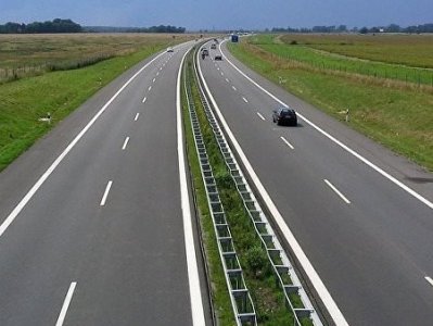 Европейский суд запретил Германии строить платную автостраду для иностранцев