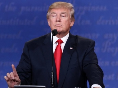 Trump changes chief of Pentagon