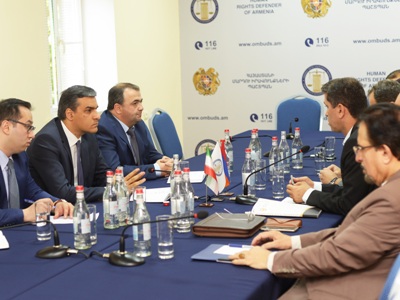 Armenia Ombudsman receives delegation of Chamber of Advocates of Iran