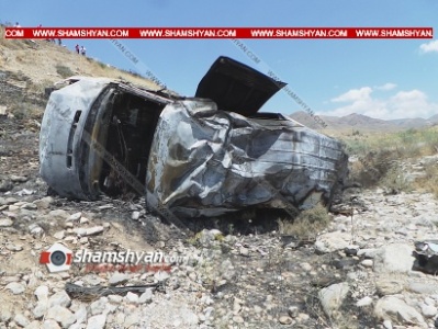 25-ամյա վարորդը «Վեգա» ընկերության Ford-ով գլորվել է ձորը. օգնության են հասել Սիսիանի բժիշկներն ու քաղաքացիները