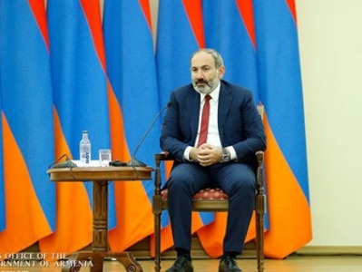 Armenia PM on Armenian doctors in Syria