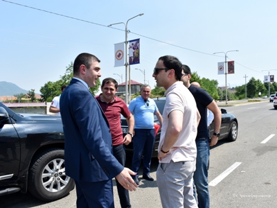 Karabakh State Minister receives Armenia Deputy PM-led delegation