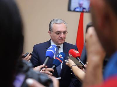 Հնարավոր չէ մեկ ձեռքով կրակել, մյուս ձեռքով՝ բանակցել. սպառնալիքի լեզուն, սպառնալիքը չեն աշխատելու. Մնացականյան