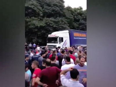 Իջեւանում ցուցարարների և ոստիկանների միջեւ բախումներից հետո 13 անձ է ձերբակալվել