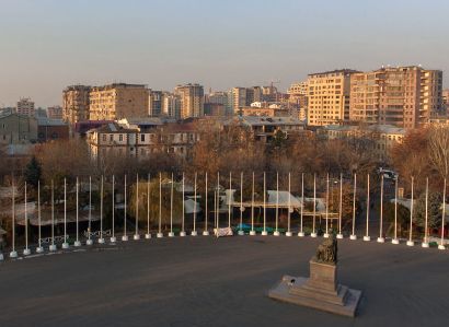 Ազատության հրապարակի հարակից տարածքներում ապօրինաբար սրճարաններ տեղադրել թույլատրելու դեպքերի առթիվ քրգործ է հարուցվել