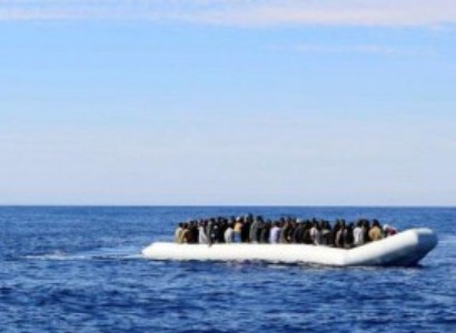 Morocco's fleet rescues complete 200 refugees by the side of marine