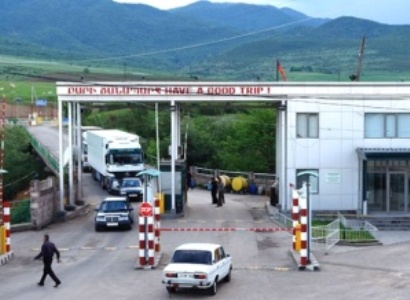 Բագրատաշենի մաքսային կետում 28-ամյա երիտասարդը մաքսային ձևակերպումների պատճառով ինքնավնասում է արել