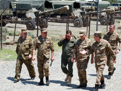 Armenia deputy defense minister get familiarized with pilot program for serving food to Karabakh military unit personnel