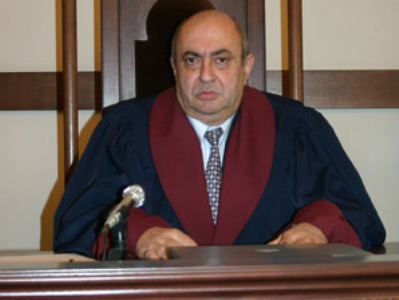 Չի կարելի հարկատուների հաշվին կաշառել դատավորներին. ՍԴ նախկին անդամ