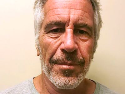 В отчете о вскрытии тела Эпштейна говорится о сломанных шейных позвонках