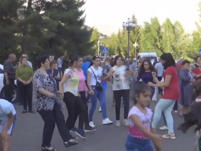 Rally in Armenia’s Jermuk ends up with patriotic songs