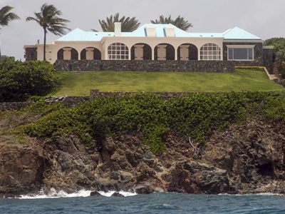 Tourists eager to see Jeffrey Epstein's 'Paedophile Island'