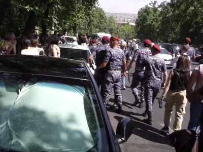 Участник акции протеста против разработки Амулсара доставлен в больницу