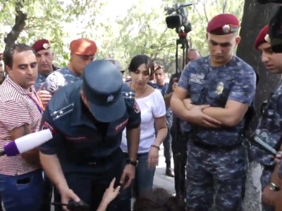 Полиция: Применение физической силы в отношении протестующих против Амулсара было вынужденной мерой