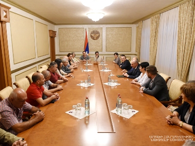 Karabakh President receives participants of international Armenian studies conference