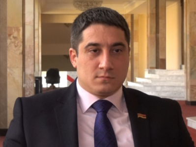 «Իմ քայլի» պատգամավոր Էդգար Առաքելյանը որոշել է հրաժարվել մանդատից