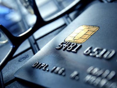 Банк по ошибке перевел супругам $120 000: Их обвиняют в краже
