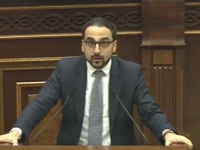 Armenia Vice PM says global review of civil servants' salaries is planned
