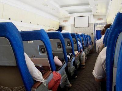 Самолет совершил вынужденную посадку из-за пролитого кофе