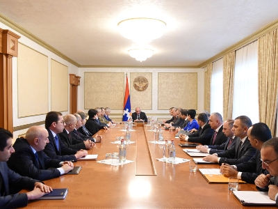 Artsakh President convenes working consultation