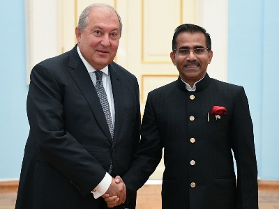 Newly appointed India Ambassador presents Letters of Credence to Armenia President