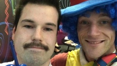 Сотрудник привел на встречу с решившими уволить его боссами клоуна для поддержки