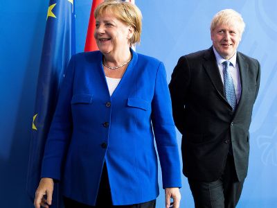 Лидеры Британии и ФРГ решили сформировать коллективный ответ на атаки на саудовские нефтяные объекты