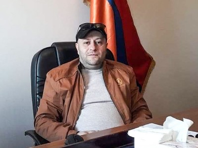 Աջափնյակ վարչական շրջանի ղեկավարի տեղակալ Արամ Մանուկյանը ազատման դիմում է գրել