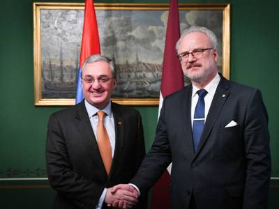 Զոհրաբ Մնացականյանը Լատվիայի նախագահին ներկայացրել է ՀՀ-ում ընթացող բարեփոխումները եւ Արցախի հարցում մեր մոտեցումները