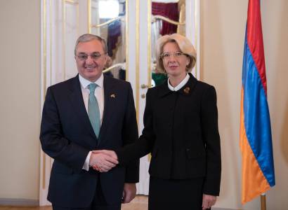Զոհրաբ Մնացականյանը հանդիպել է Սաեյմայի խոսնակի և Լատվիա-Հայաստան բարեկամական խմբի անդամների հետ