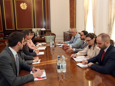 Armenia Deputy PM receives French Development Agency South Caucasus Office head