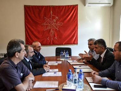 Karabakh's Conservative Party meets with ARF-D Artsakh Central Committee leaders