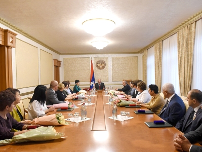 Awarding ceremony on occasion of Teacher’s Day held at Artsakh President's residence