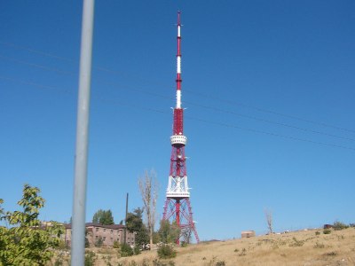 Երեւանի քաղաքապետը ազատվեց հեռուստաաշտարակի լուսավորության հարցից
