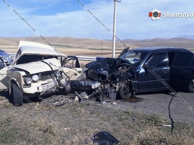 Շիրակում ճակատ-ճակատի բախվել են Mercedes-ը եւ «ՎԱԶ 2106»-ը. վիրավորներից 2-ը մանկահասակ երեխաներ են (ֆոտո)