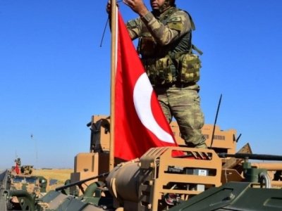 Франция приостанавливает экспорт вооружений в Турцию