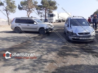 Տավուշի մարզում բախվել են Nissan-ն ու Opel-ը. հայր եւ որդի տեղափոխվել են հիվանդանոց