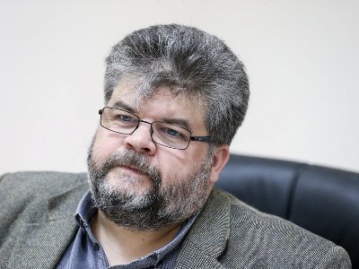 Ուկրաինացի պատգամավորը խոստովանել է, որ աշխատանքային ժամին նամակագրություն է վարել մարմնավաճառի հետ
