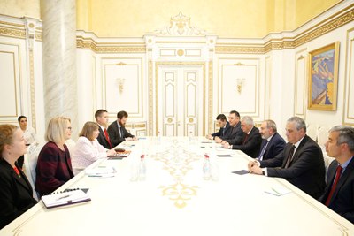 Newspaper: There was no talk of "spoiling" relations with US at the meeting with Armenian PM
