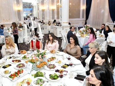 PM’s spouse Anna Hakobyan attends Hay Mayrer NGO annual charity dinner