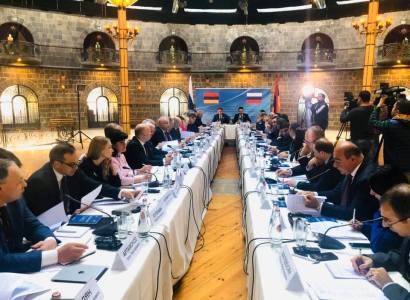 Գյումրիում մեկնարկել է հայ-ռուսական միջխորհրդարանական հանձնաժողովի նիստը (ֆոտո)