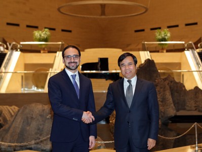 Armenia Deputy PM meets with Bank of China President in Beijing