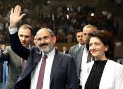 Armenian PM and his spouse to leave for France