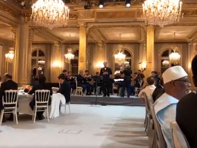 Armenia PM: State dinner on behalf of French President concludes with Aznavour's work (VIDEO)