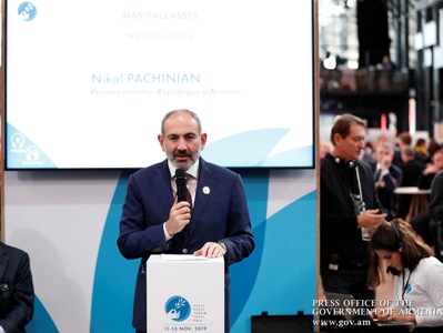 Armenian PM speaks by 2nd Paris amity discussion