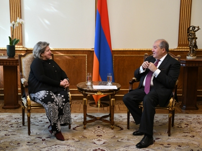 Armenia President meets with outgoing Greek Ambassador