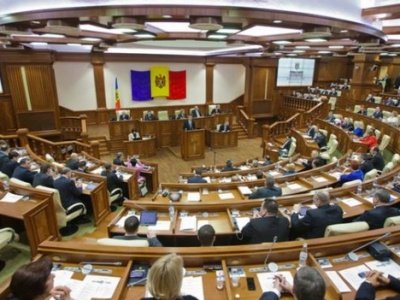 Moldovan parliament approves new government under Ion Kiku