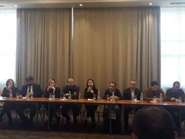 Armenia official, MPs in Jermuk, discuss Amulsar gold mine issue